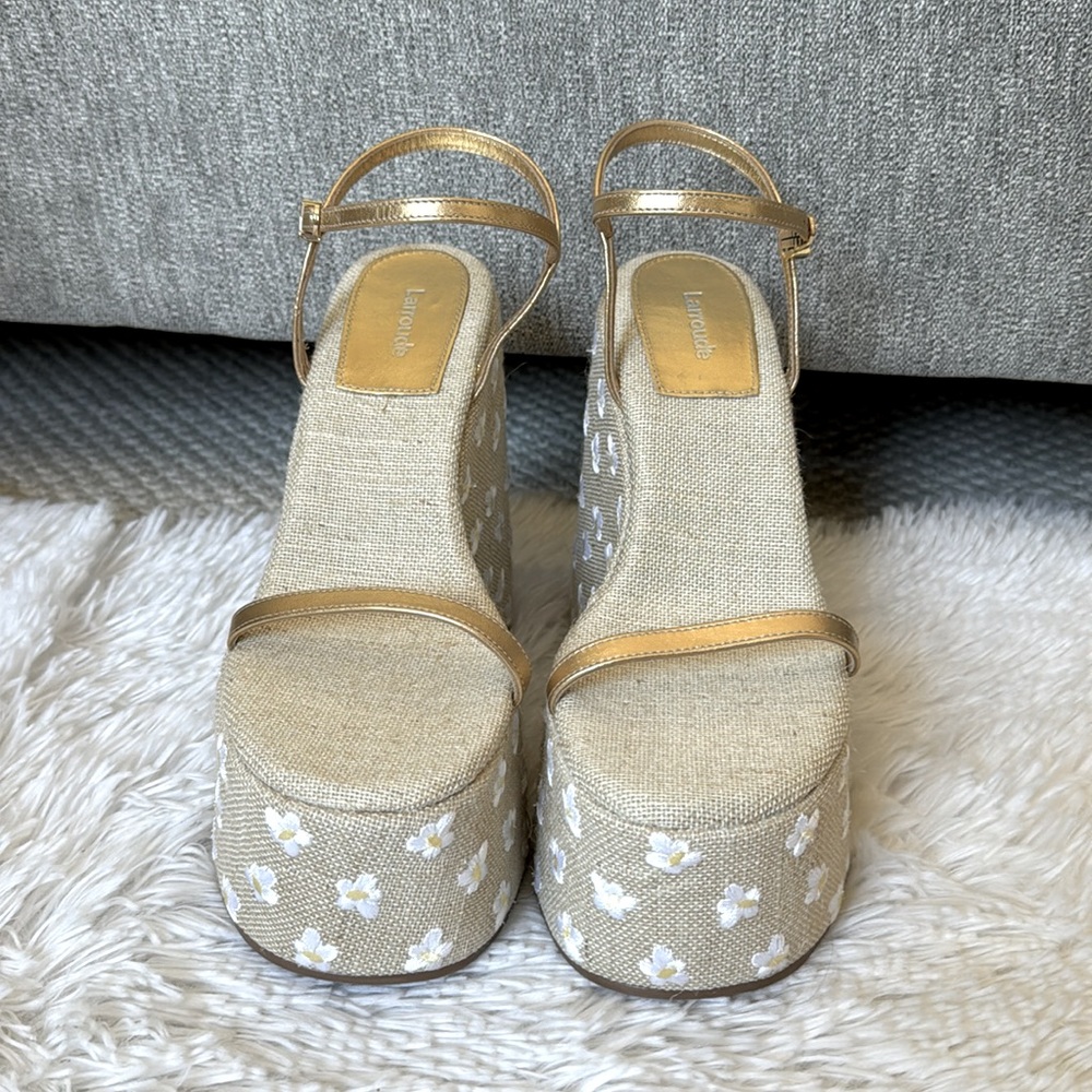 Larroude Wanda Platform Sandals in Gold Leather & Daisy Tan Raffia Rare - Picture 5 of 16